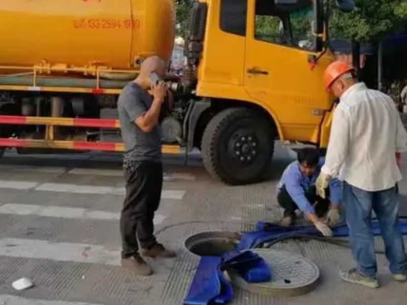 广州花都清理化粪池一次多少钱 化粪池清理多少钱一车