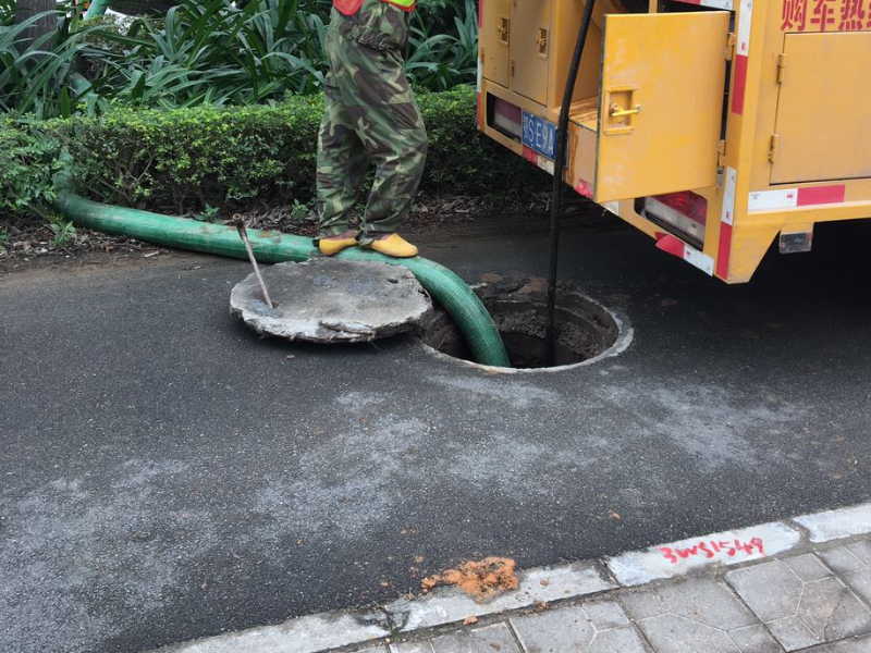 花都新华镇清理化粪池，清理污水污泥，雨水管，沙井管